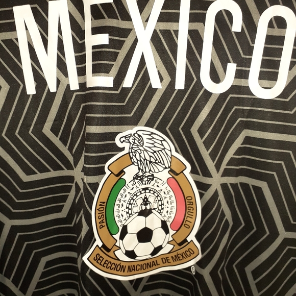 Mexico National Team Crest Jersey Small NWT - Picture 2 of 6
